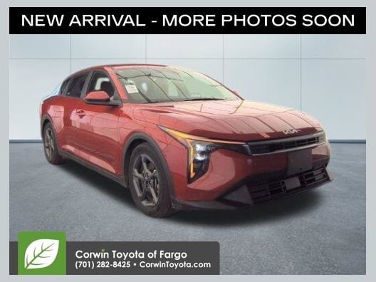2025 Kia K4 LXS AT's photo