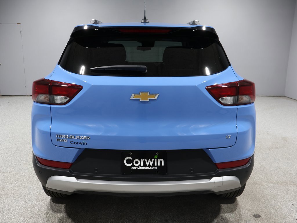 2024 Chevrolet Trailblazer LT photo 3