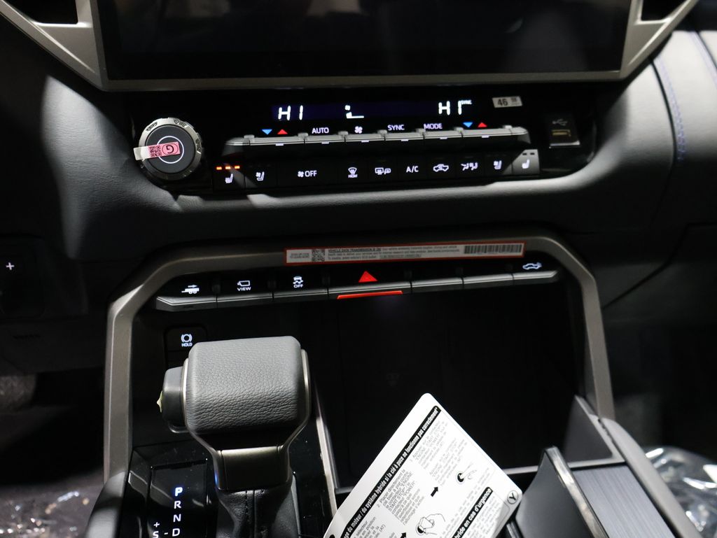 2026 Toyota Tundra Platinum - Photo 18