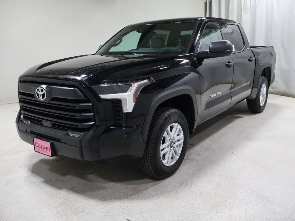 2026 Toyota Tundra SR5 CrewMax photo 3