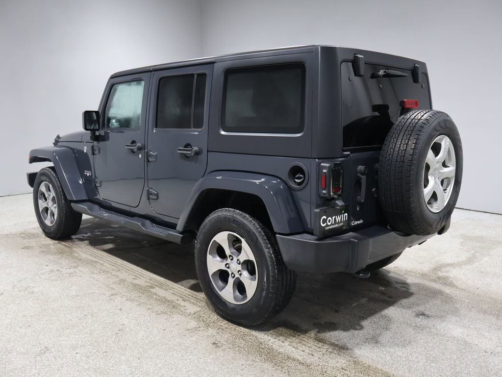 2016 Jeep Wrangler Unlimited Sahara photo 4
