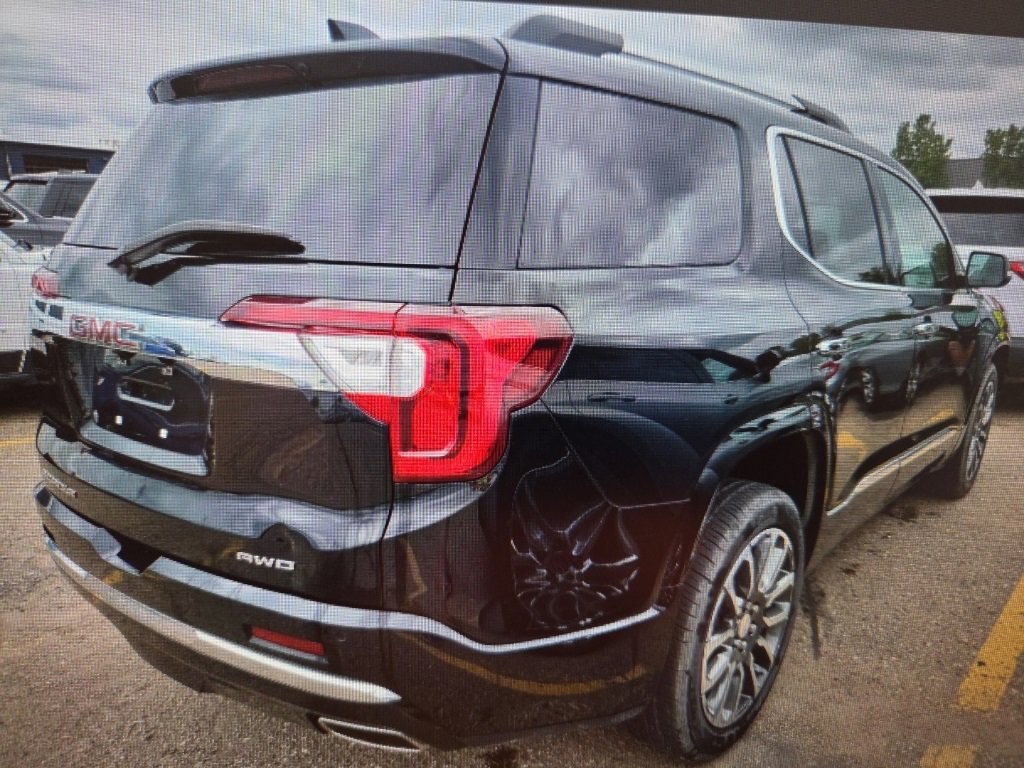 2022 Gmc Acadia Denali photo 3