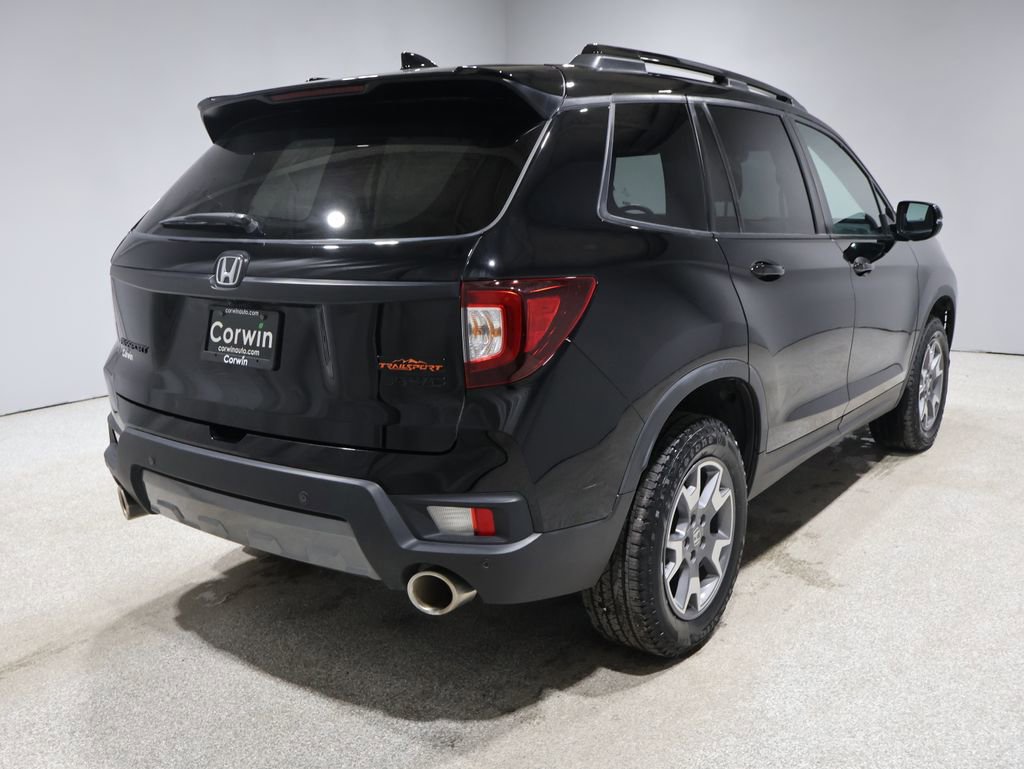 2023 Honda Passport TrailSport photo 2