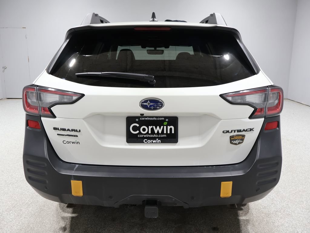 2022 Subaru Outback Wilderness photo 3