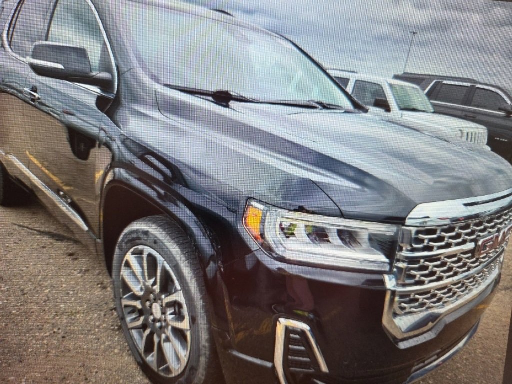 2022 Gmc Acadia Denali photo 2