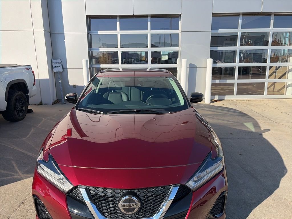 Used 2021 Nissan Maxima SV Sedan
