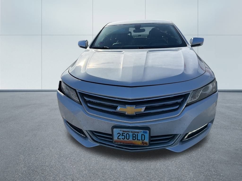 2020 Chevrolet Impala Premier photo 2