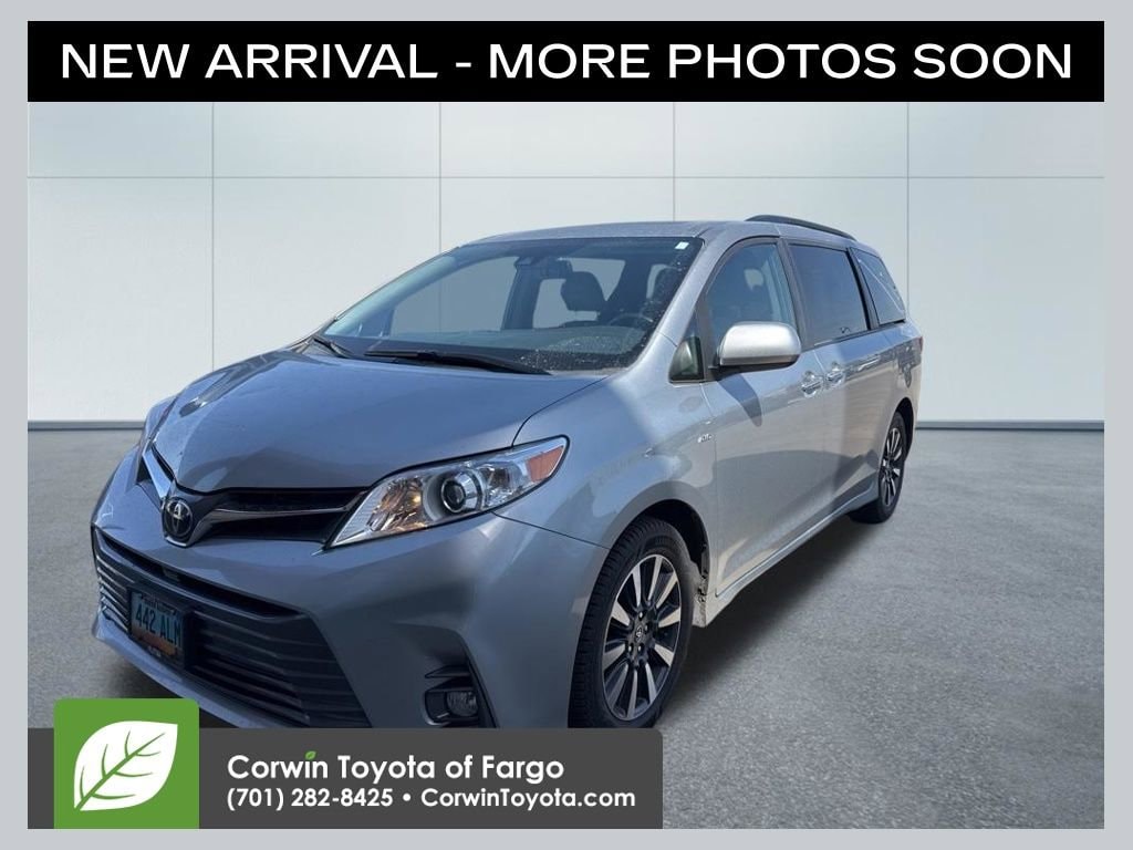 2020 Toyota Sienna XLE Premium V6 AWD 7-Passenger's photo