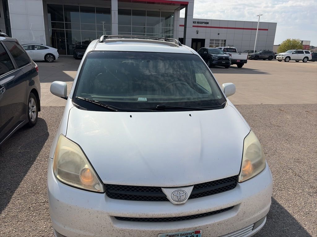 Used 2005 Toyota Sienna XLE with VIN 5TDBA22C05S037479 for sale in Fargo, ND