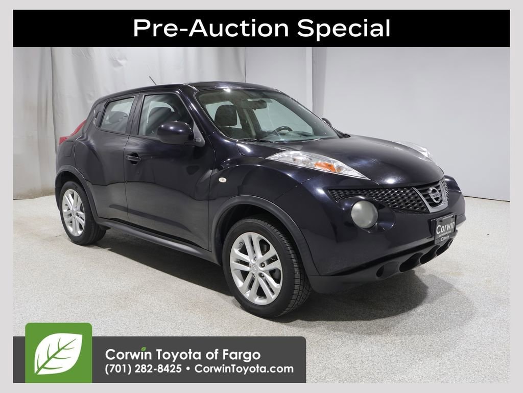 2014 Nissan Juke S AWD CVT's photo