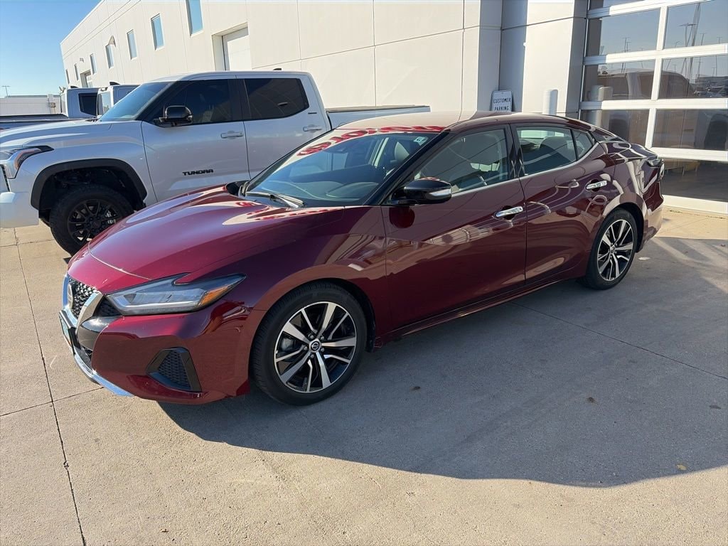 Used 2021 Nissan Maxima SV Sedan