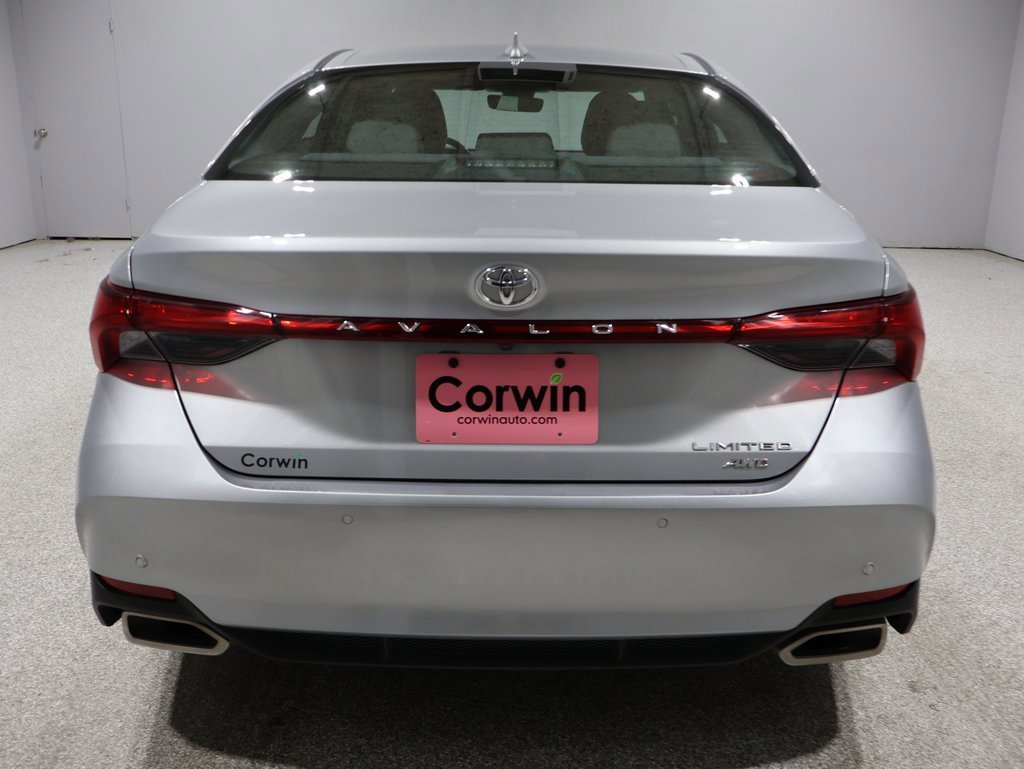 2021 Toyota Avalon Limited photo 3