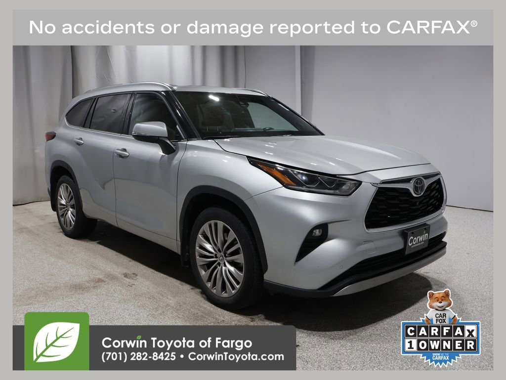 2021 Toyota Highlander Platinum's photo