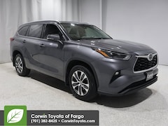 2021 Toyota Highlander XLE SUV