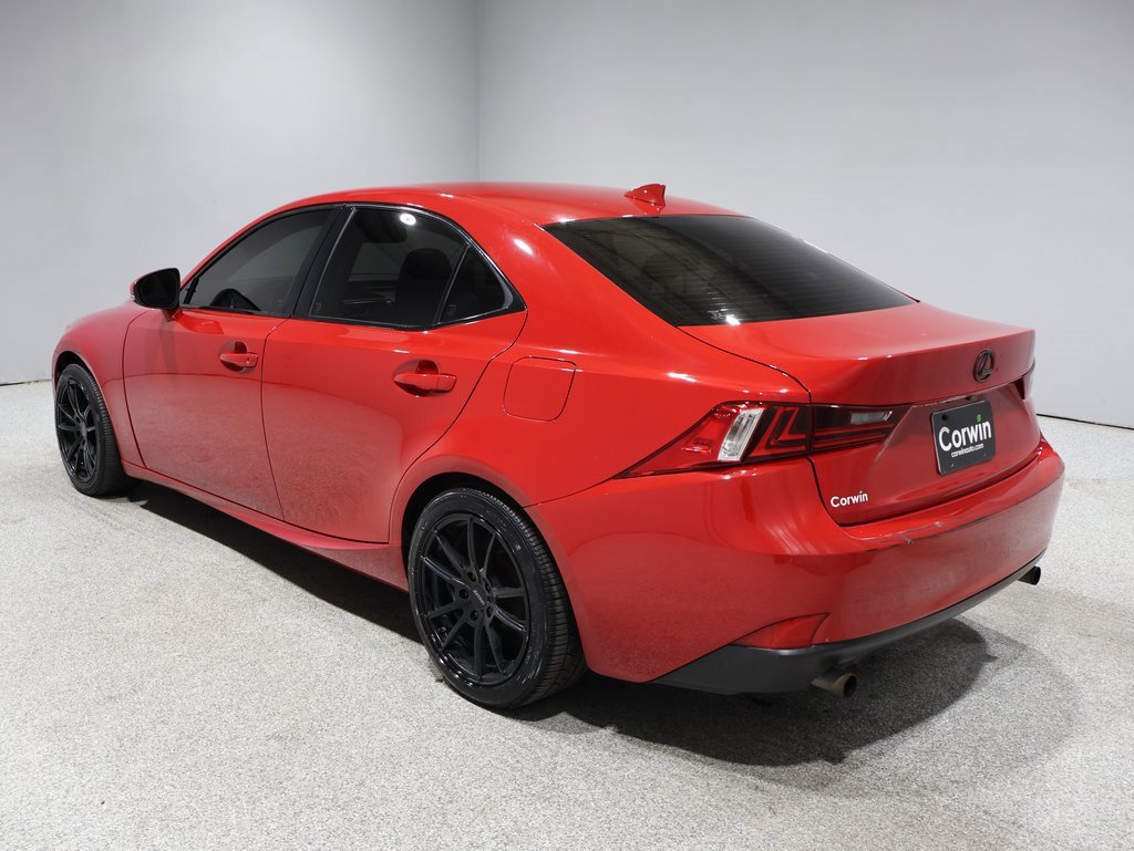 2016 Lexus IS 300 photo 4