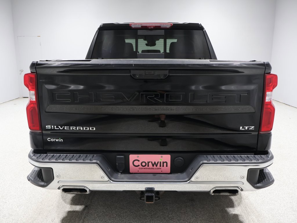 2022 Chevrolet Silverado 1500 LTZ photo 3