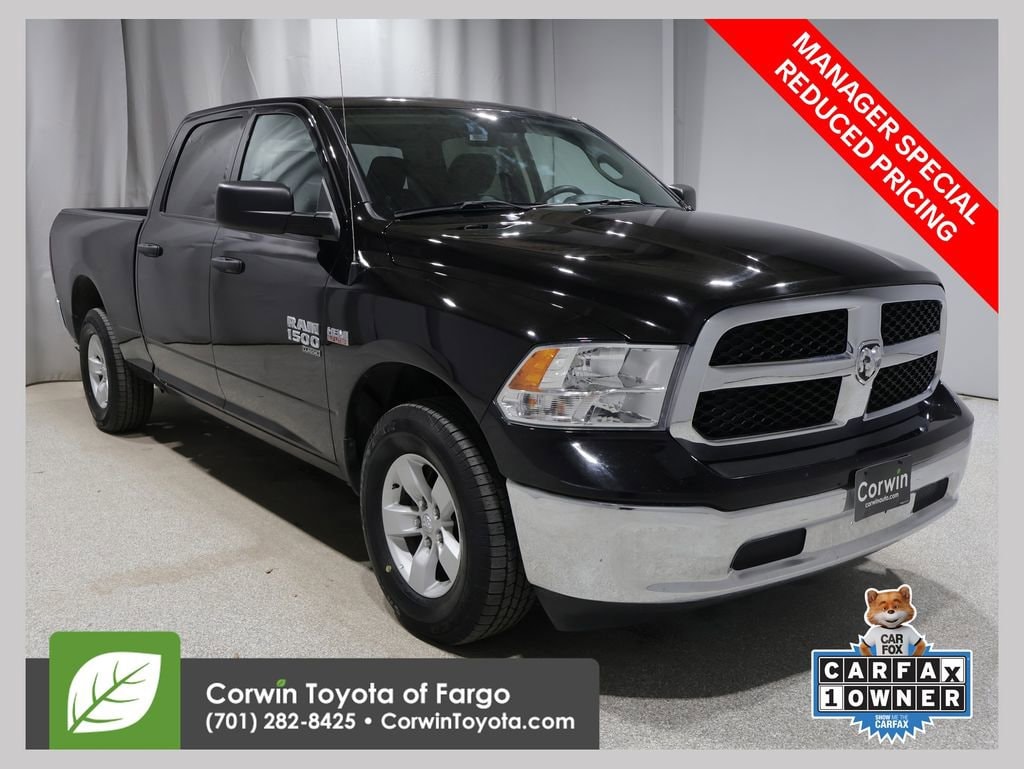 2023 RAM 1500 Classic SLT 4x4 Crew Cab 6'4's photo