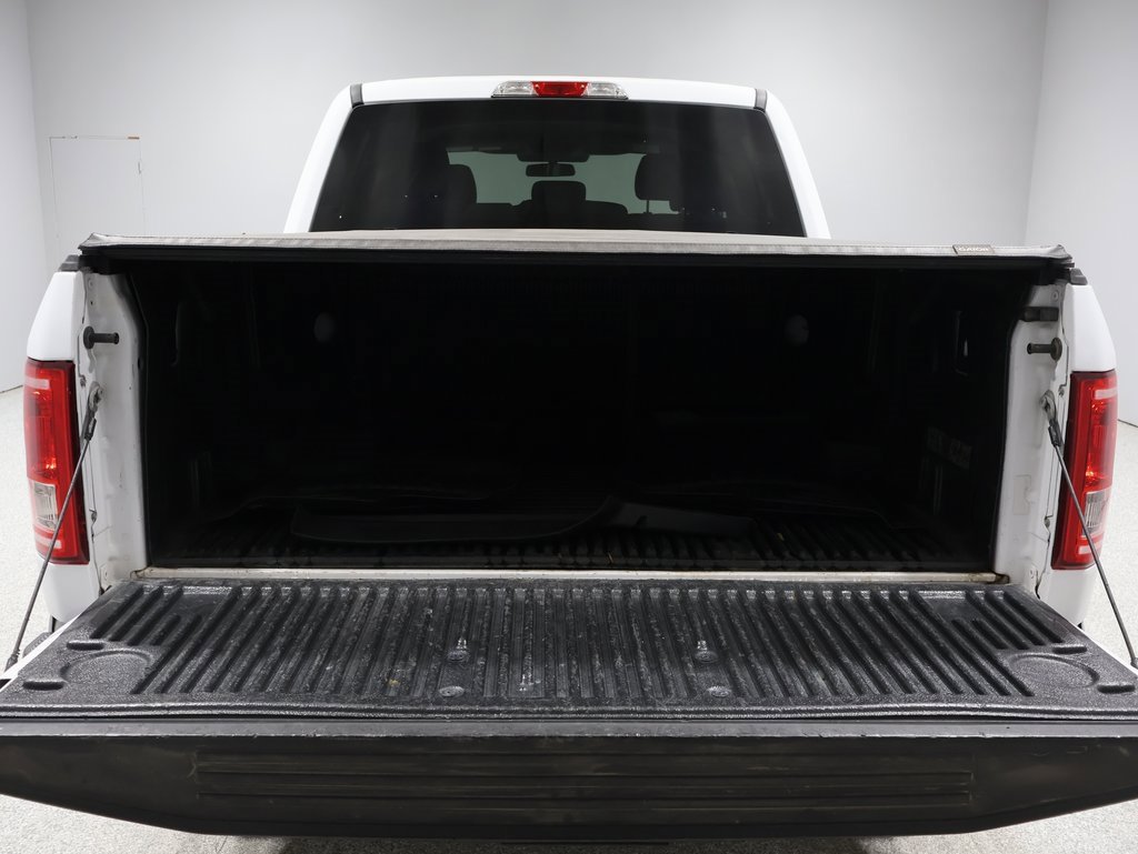 2016 Ford F-150 XLT photo 4