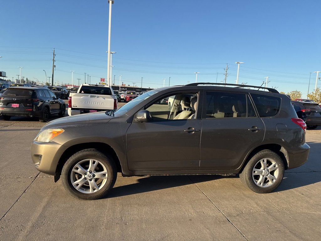 2011 Toyota RAV4 Base photo 4