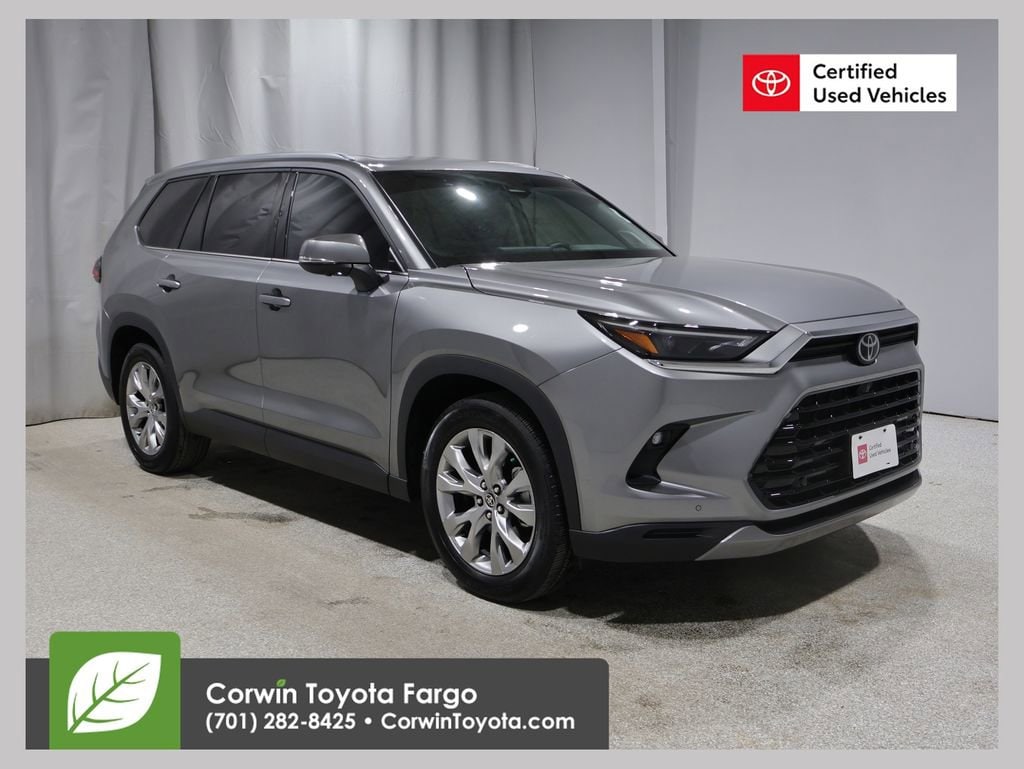 2025 Toyota Grand Highlander Limited FWD's photo