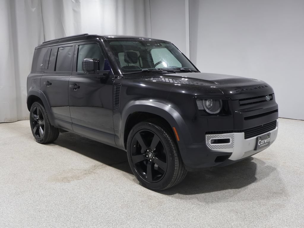 2020 Land Rover Defender HSE's photo