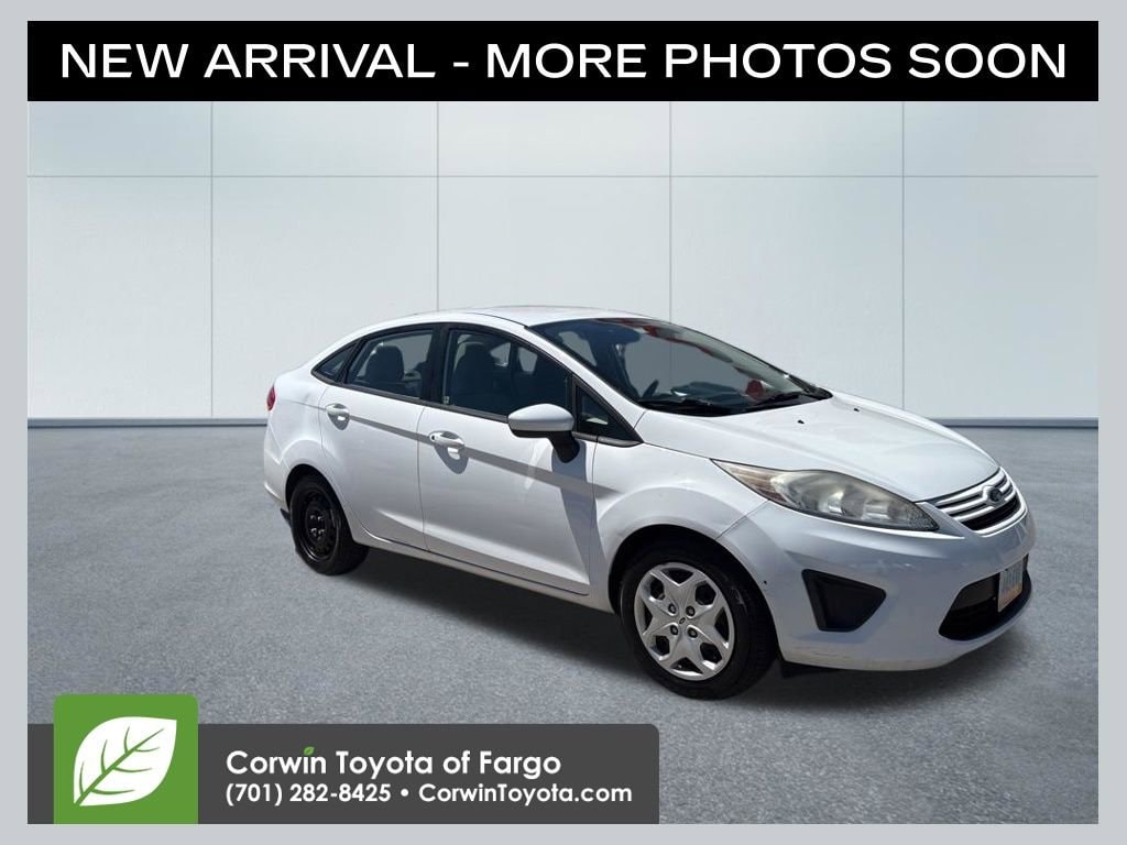 2012 Ford Fiesta S Sedan's photo