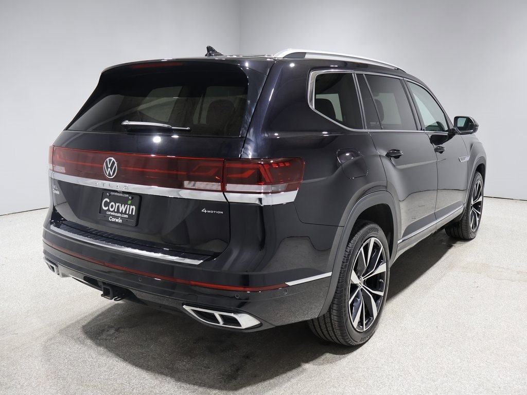 Used 2024 Volkswagen Atlas SEL Premium R-Line with VIN 1V2FR2CA9RC510518 for sale in Fargo, ND