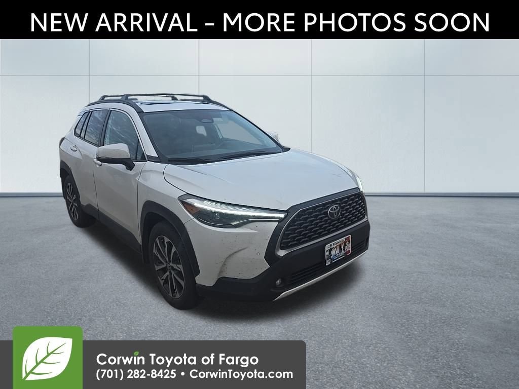 Used 2024 Toyota Corolla Cross XLE SUV