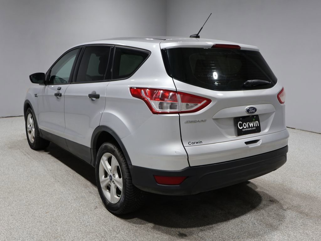 2016 Ford Escape S photo 4