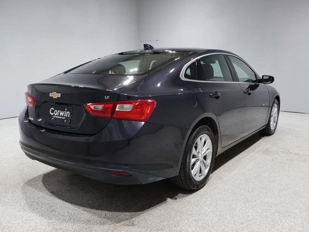 2023 Chevrolet Malibu 1LT photo 2