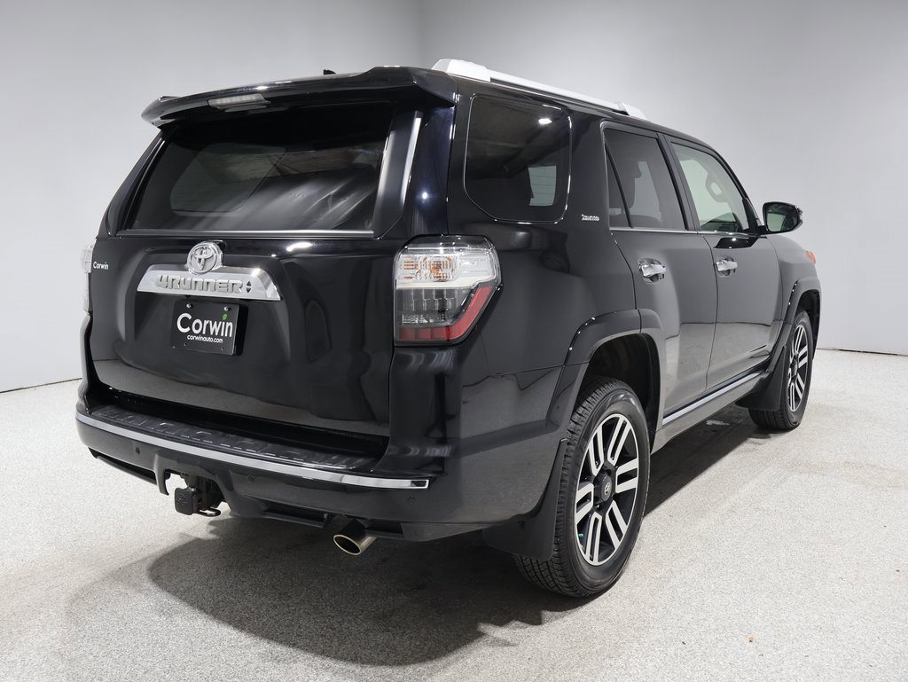 2022 Toyota 4Runner Limited photo 2