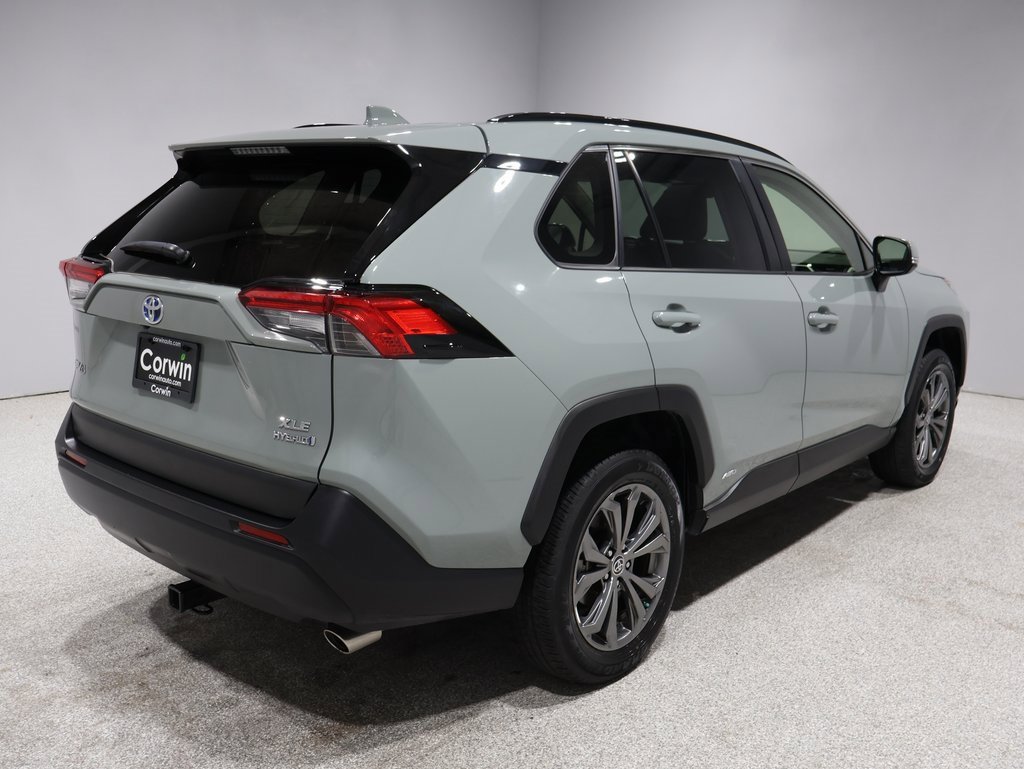 Used 2022 Toyota RAV4 XLE Premium with VIN JTMB6RFV5ND071144 for sale in Fargo, ND