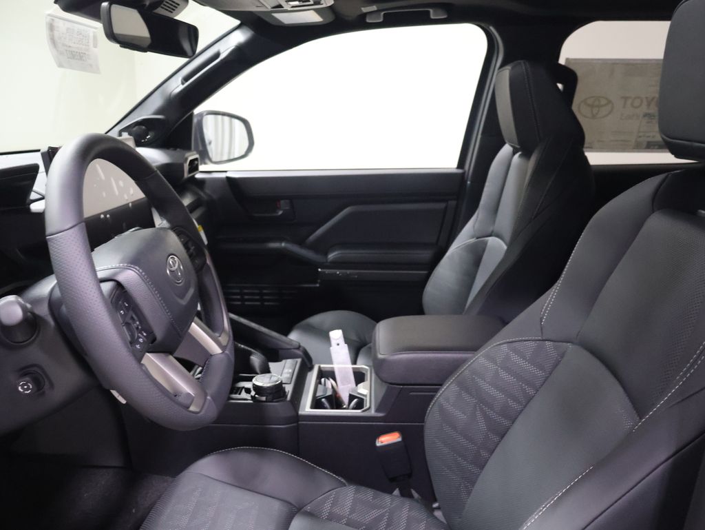 2026 Toyota 4Runner TRD Off-Road Premium - Photo 8