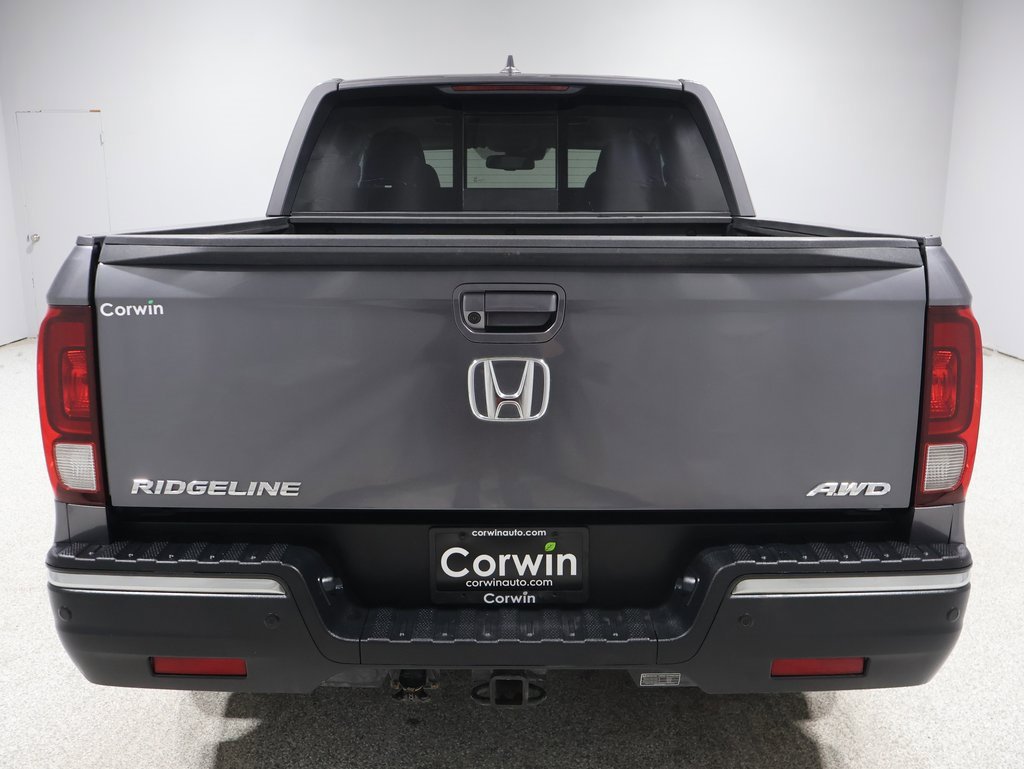2019 Honda Ridgeline RTL-E photo 3