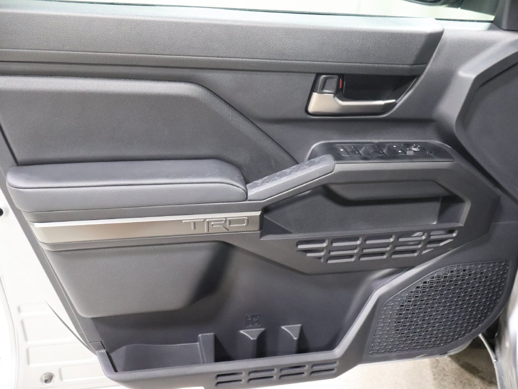 2026 Toyota Tacoma TRD Off Road - Photo 9