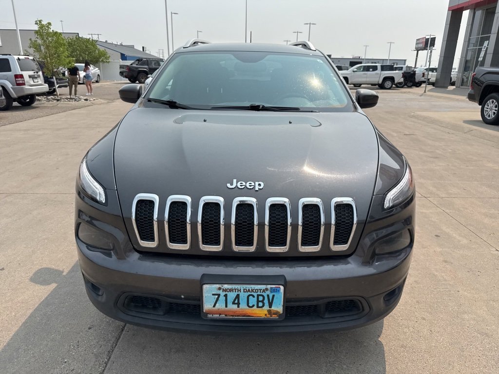 Used 2016 Jeep Cherokee Latitude with VIN 1C4PJMCS6GW279400 for sale in Fargo, ND