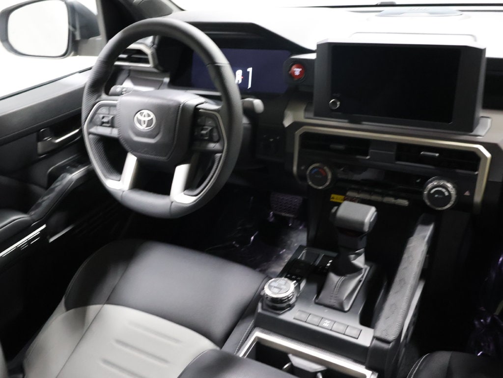 2026 Toyota Tacoma TRD Off Road - Photo 17