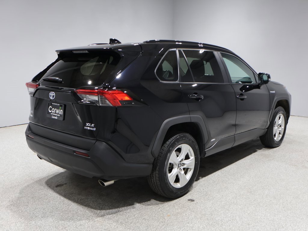 Used 2020 Toyota RAV4 XLE with VIN 2T3RWRFV6LW089800 for sale in Fargo, ND