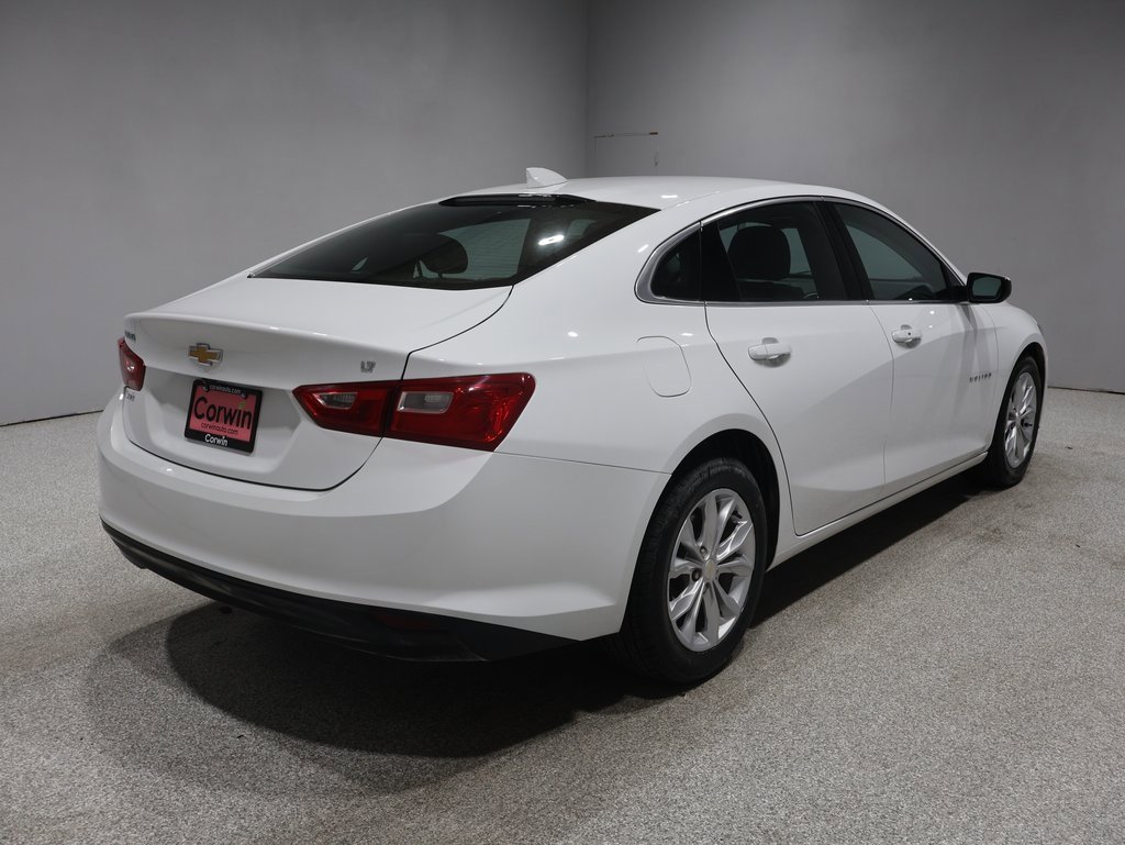 2023 Chevrolet Malibu 1LT photo 2