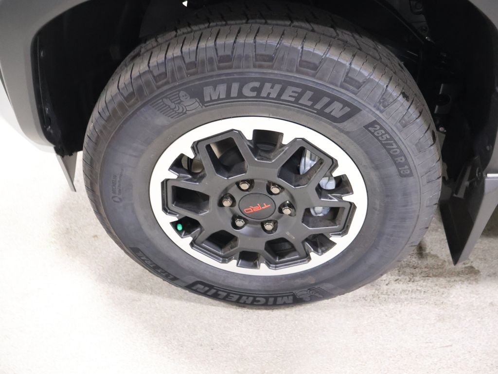 2026 Toyota 4Runner TRD Off-Road Premium - Photo 7