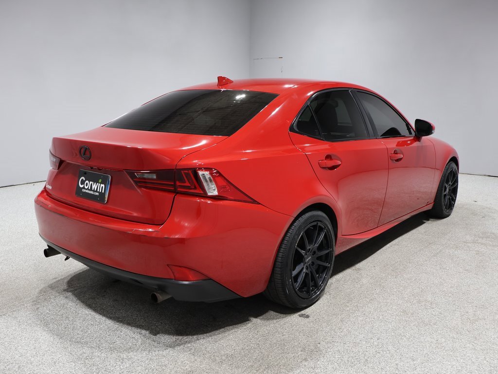 2016 Lexus IS 300 photo 2