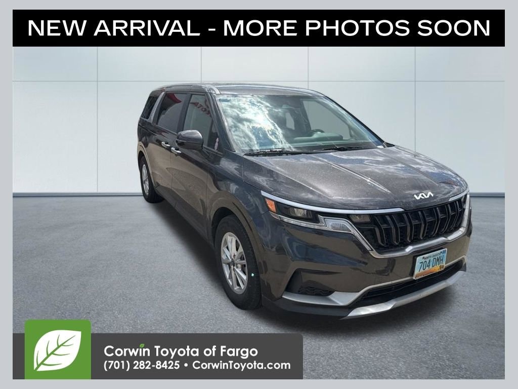 2024 Kia Sedona LX Seat Pkg's photo