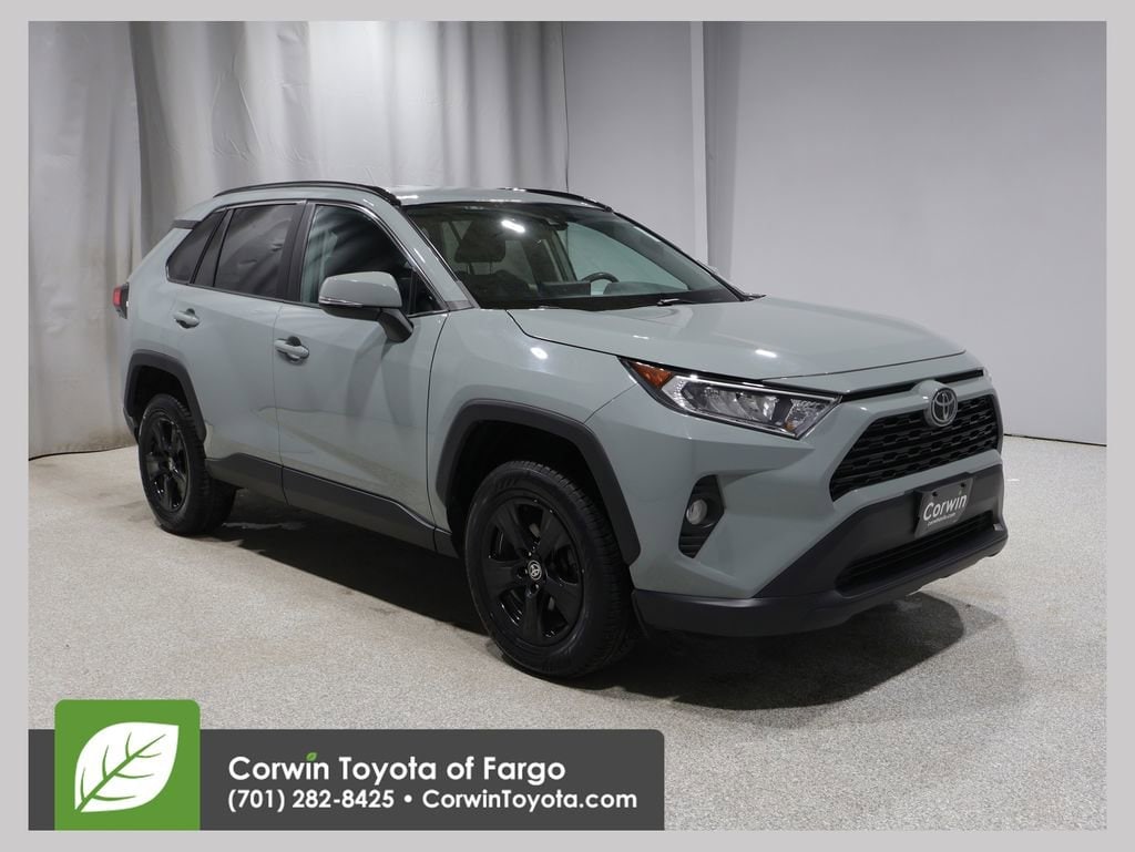 2021 Toyota RAV4 XLE AWD's photo