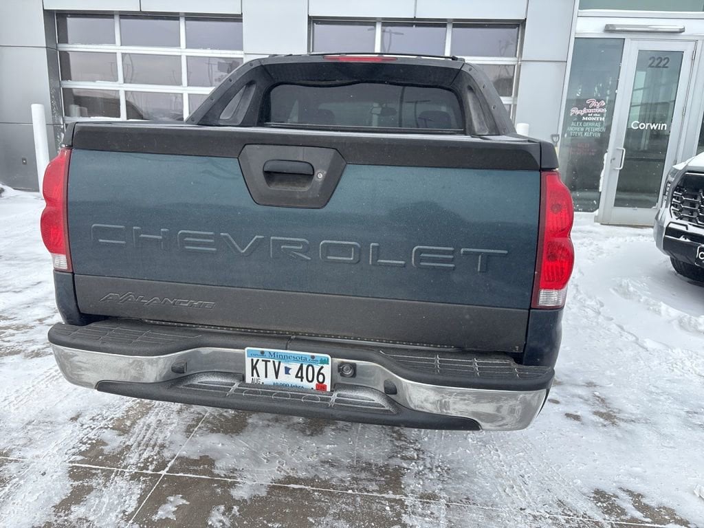 2006 Chevrolet Avalanche LS photo 4