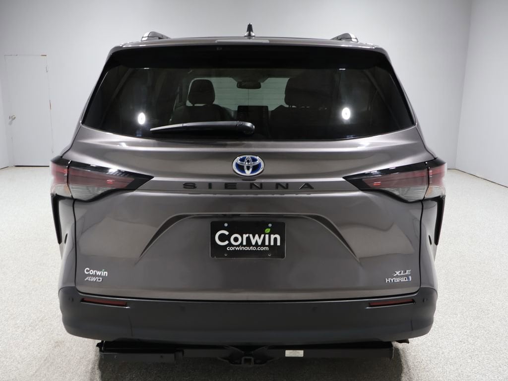 Certified 2024 Toyota Sienna XLE Van Passenger Van