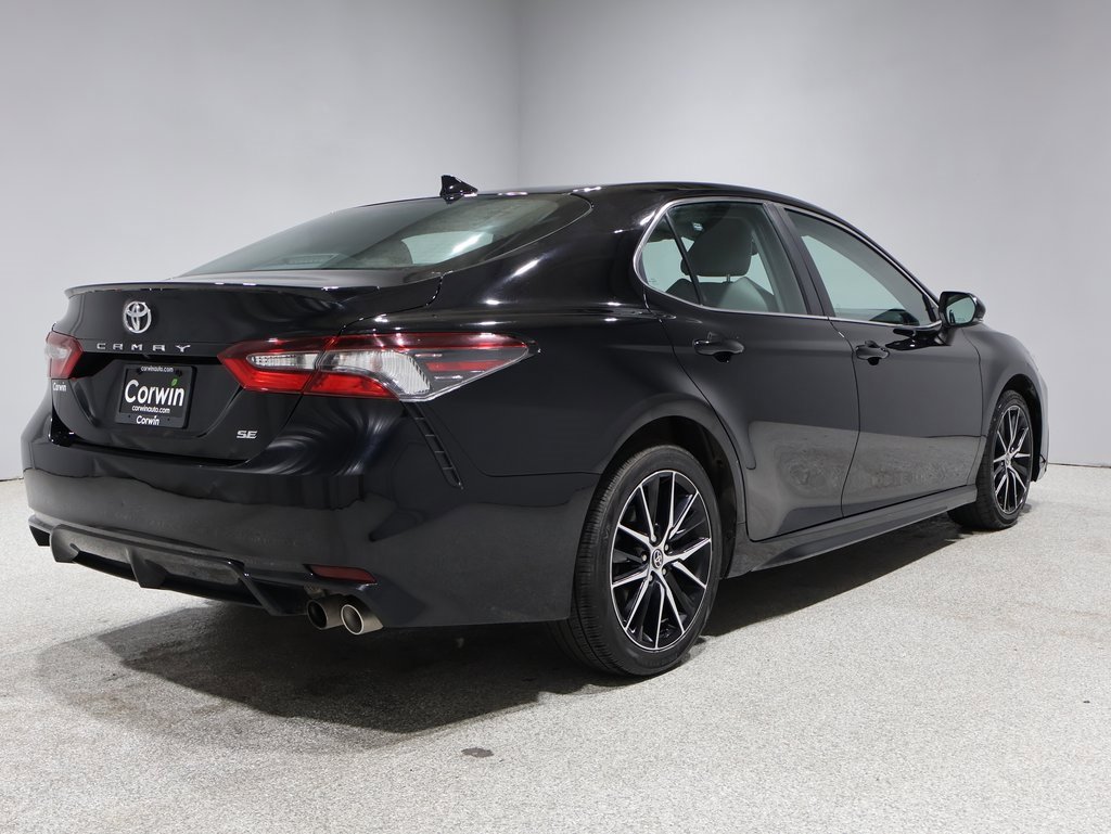 Used 2022 Toyota Camry SE with VIN 4T1G11AK4NU676822 for sale in Fargo, ND