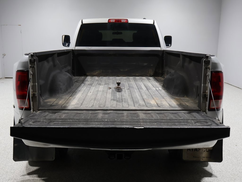 2011 Ram 3500 ST photo 4