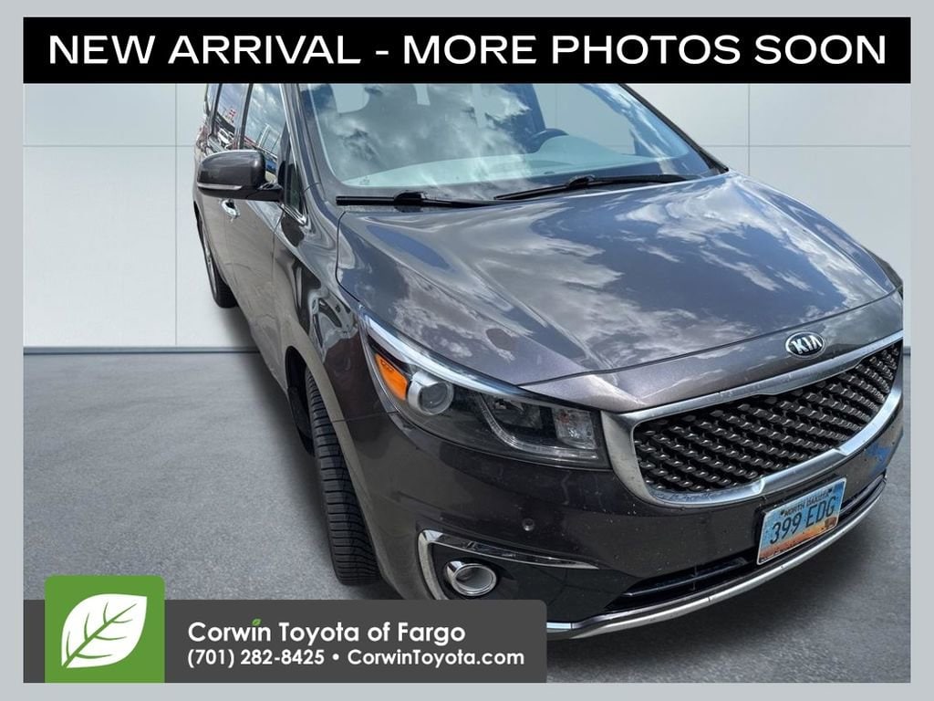 2015 Kia Sedona SX Limited's photo