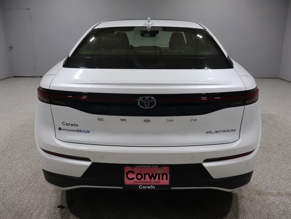 2024 Toyota Crown Platinum photo 3