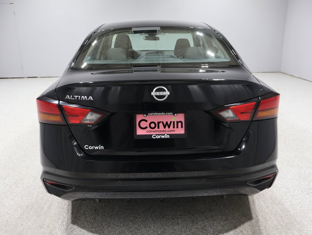2024 Nissan Altima 2.5 S photo 3